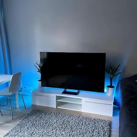 Moderni Yksioe Huippu Sijainnilla *