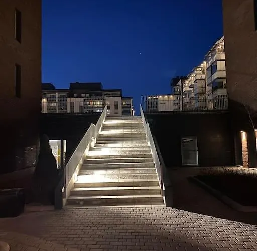 Moderni Yksioe Huippu Sijainnilla